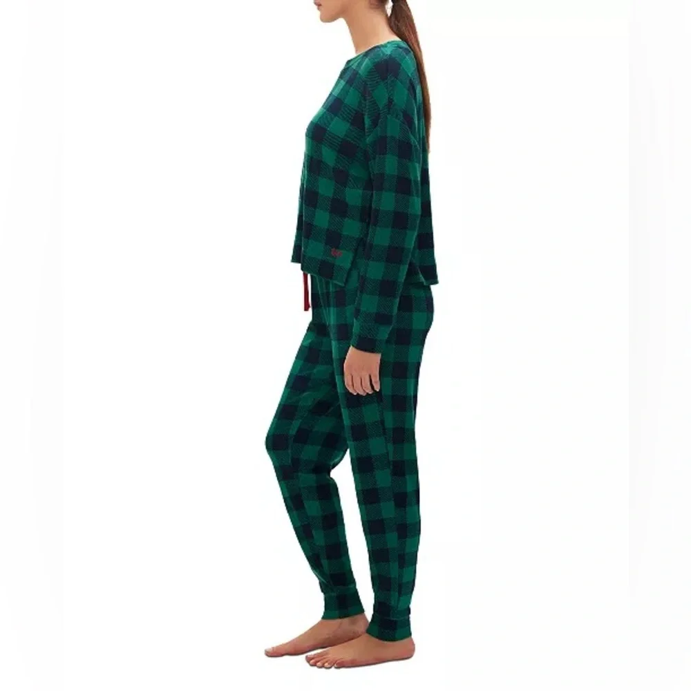 NWT Gap Long Sleeve and Jogger Pajama Set in Green Black Plaid